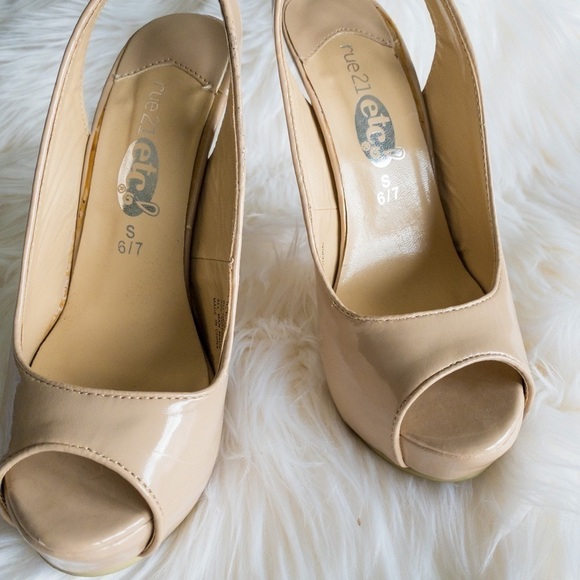Rue21 Shoes - Rue21 Tan‎ Sling Back Peep Toe Heels